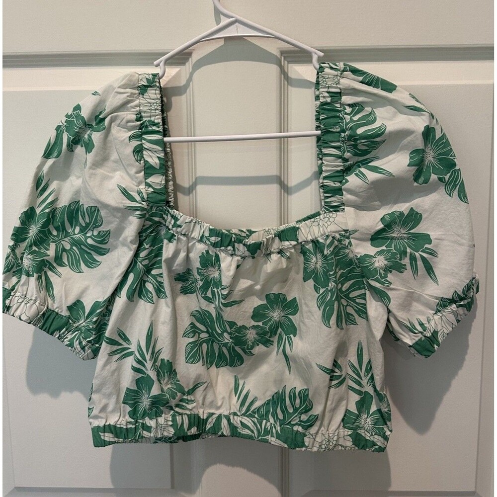 Juniors American Eagle Floral Green And White Crop Top Shirt Blouse - Small